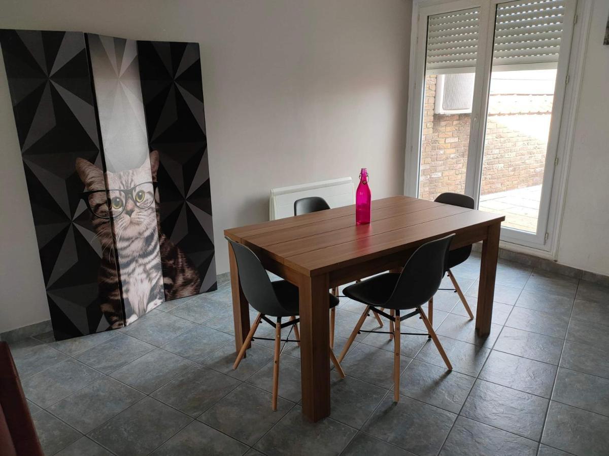 Appartement 2 Chambres Spacieuses Avec Terrasse Brouckerque Esterno foto