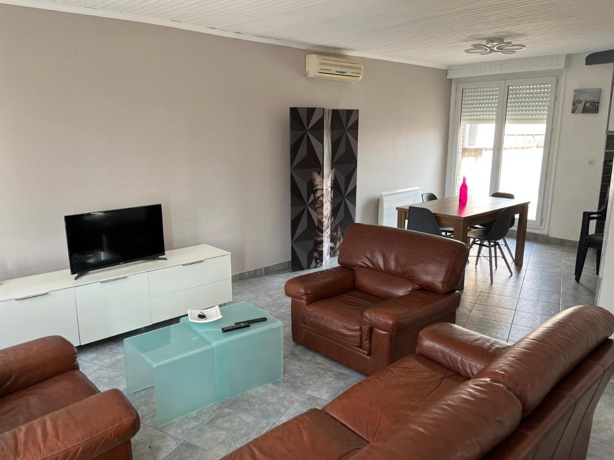 Appartement 2 Chambres Spacieuses Avec Terrasse Brouckerque Esterno foto